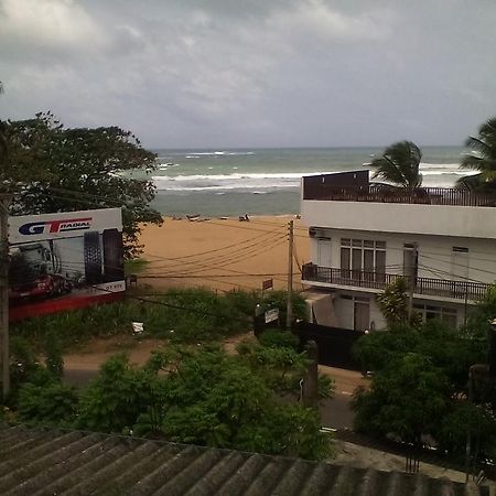 The Ocean Bed and Breakfast Unawatuna Buitenkant foto