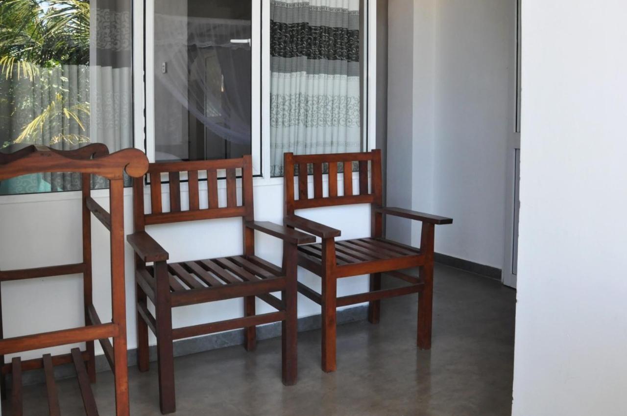 The Ocean Bed and Breakfast Unawatuna Buitenkant foto