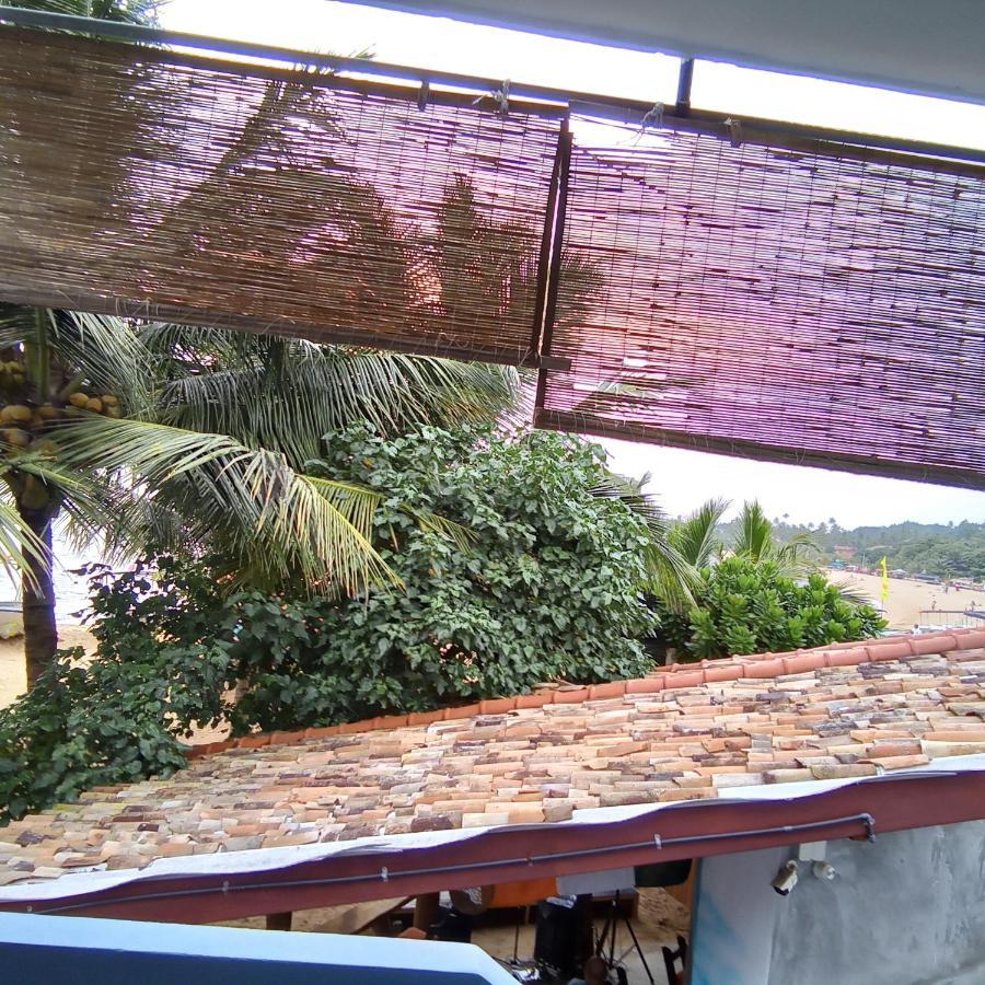 The Ocean Bed and Breakfast Unawatuna Buitenkant foto