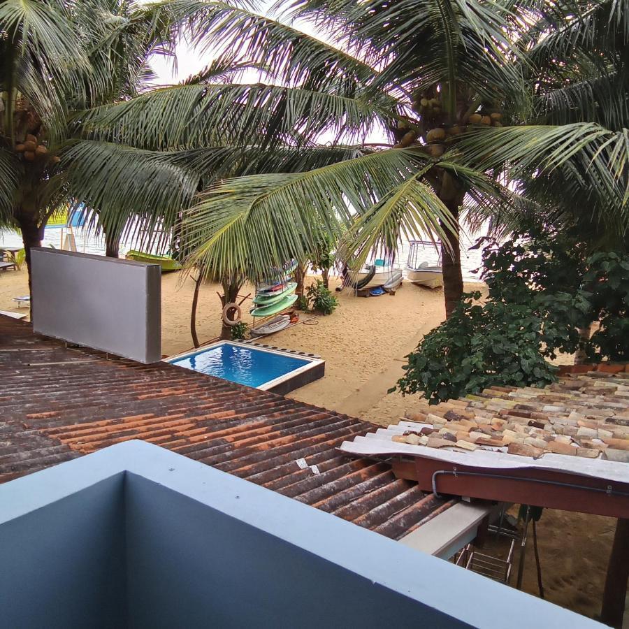 The Ocean Bed and Breakfast Unawatuna Buitenkant foto