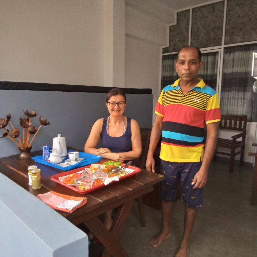 The Ocean Bed and Breakfast Unawatuna Buitenkant foto