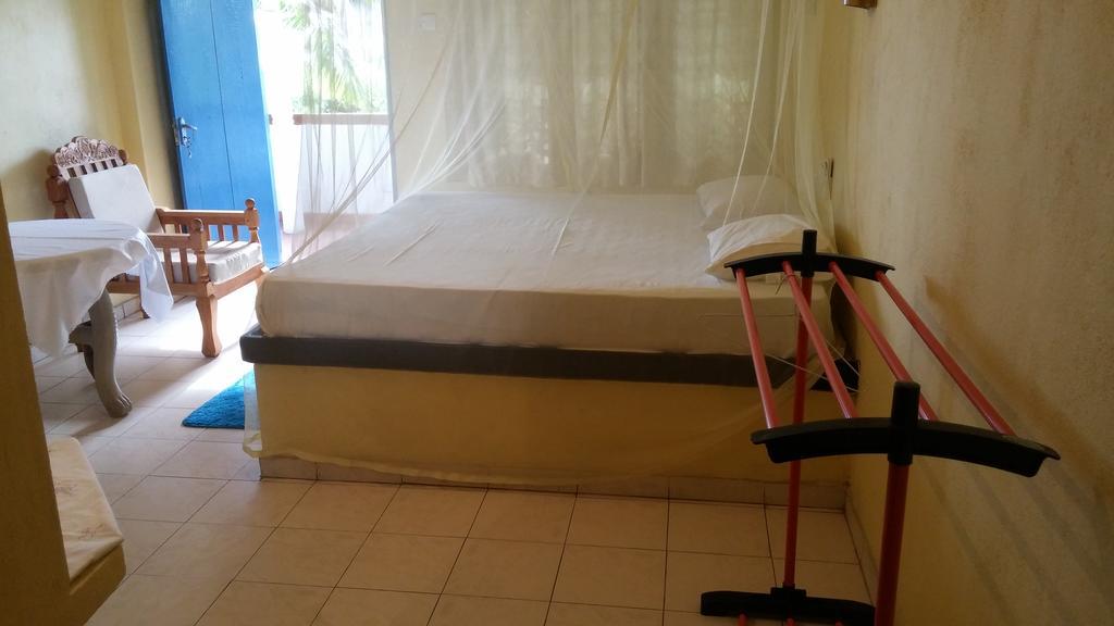 The Ocean Bed and Breakfast Unawatuna Buitenkant foto