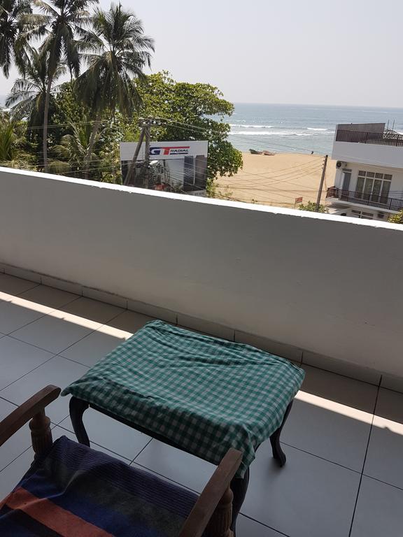 The Ocean Bed and Breakfast Unawatuna Buitenkant foto