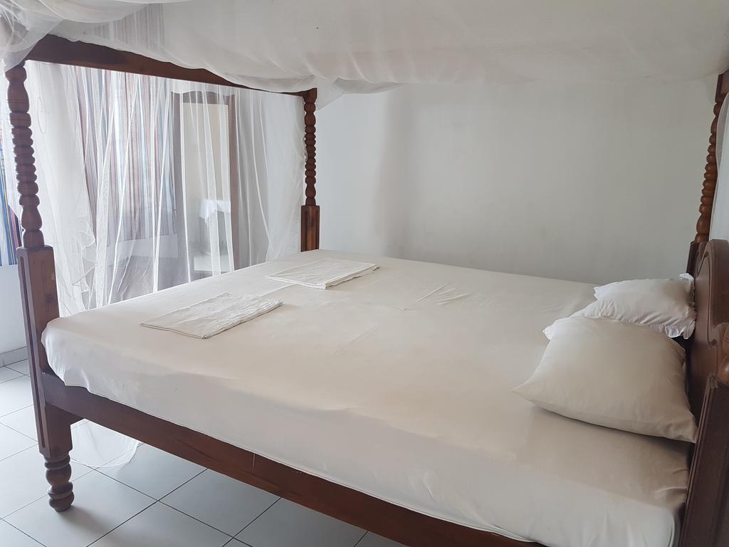The Ocean Bed and Breakfast Unawatuna Buitenkant foto