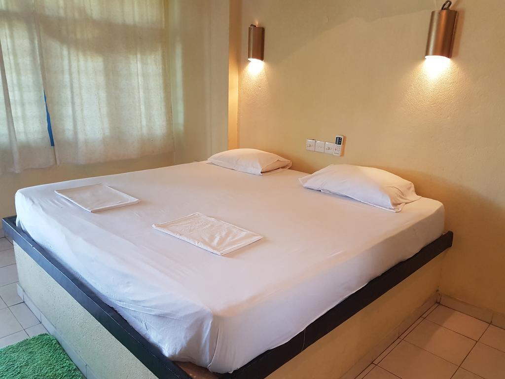 The Ocean Bed and Breakfast Unawatuna Buitenkant foto